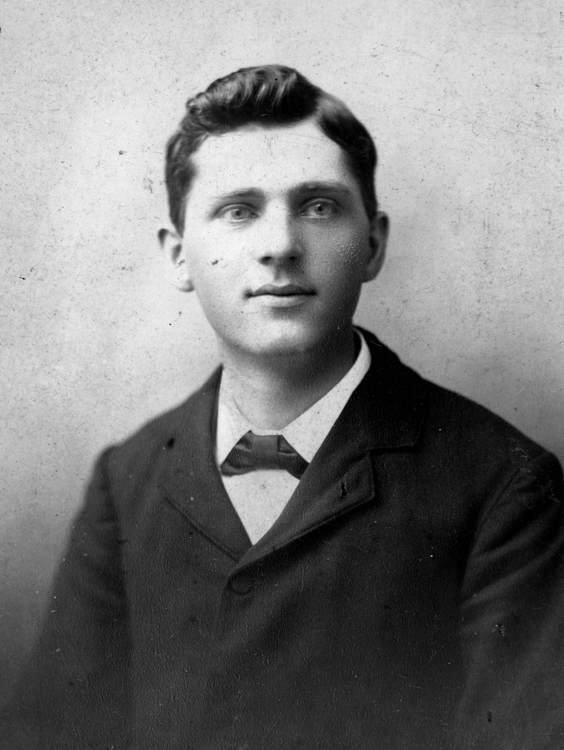Anarchist Leon Czolgosz executed for killing McKinley