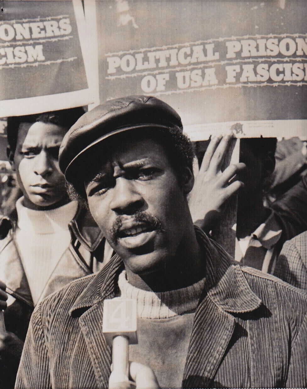 Black Panther David Hilliard charged with threatening Nixon